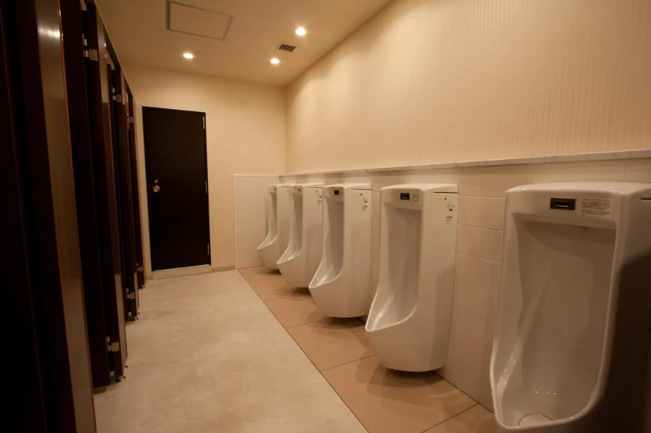 Hearts Capsule Hotel & Spa Nakasu -Male Only- Fukuoka  2*, Fukuoka (Fukuoka)