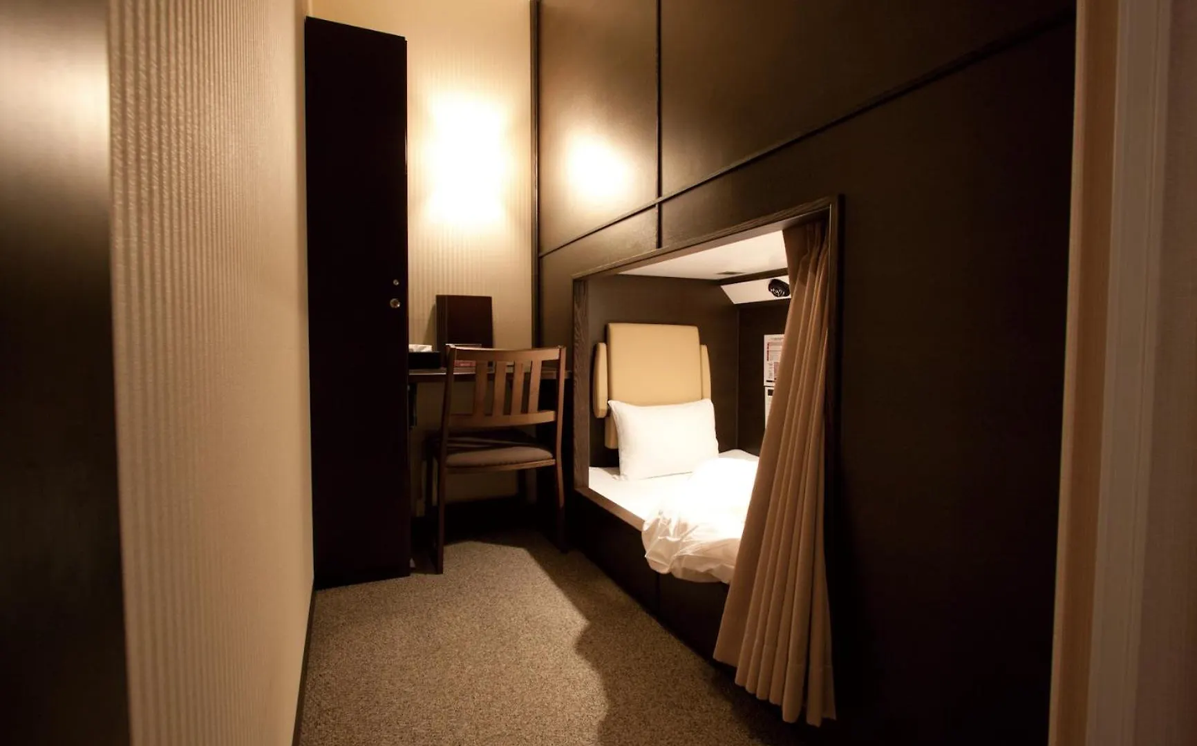 **  Hearts Capsule Hotel & Spa Nakasu -Male Only- Fukuoka  Japon